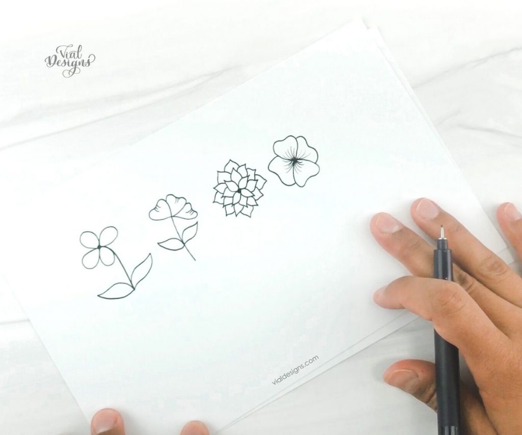 Easy Floral Doodle Step by Step Tutorial_First 4 florals